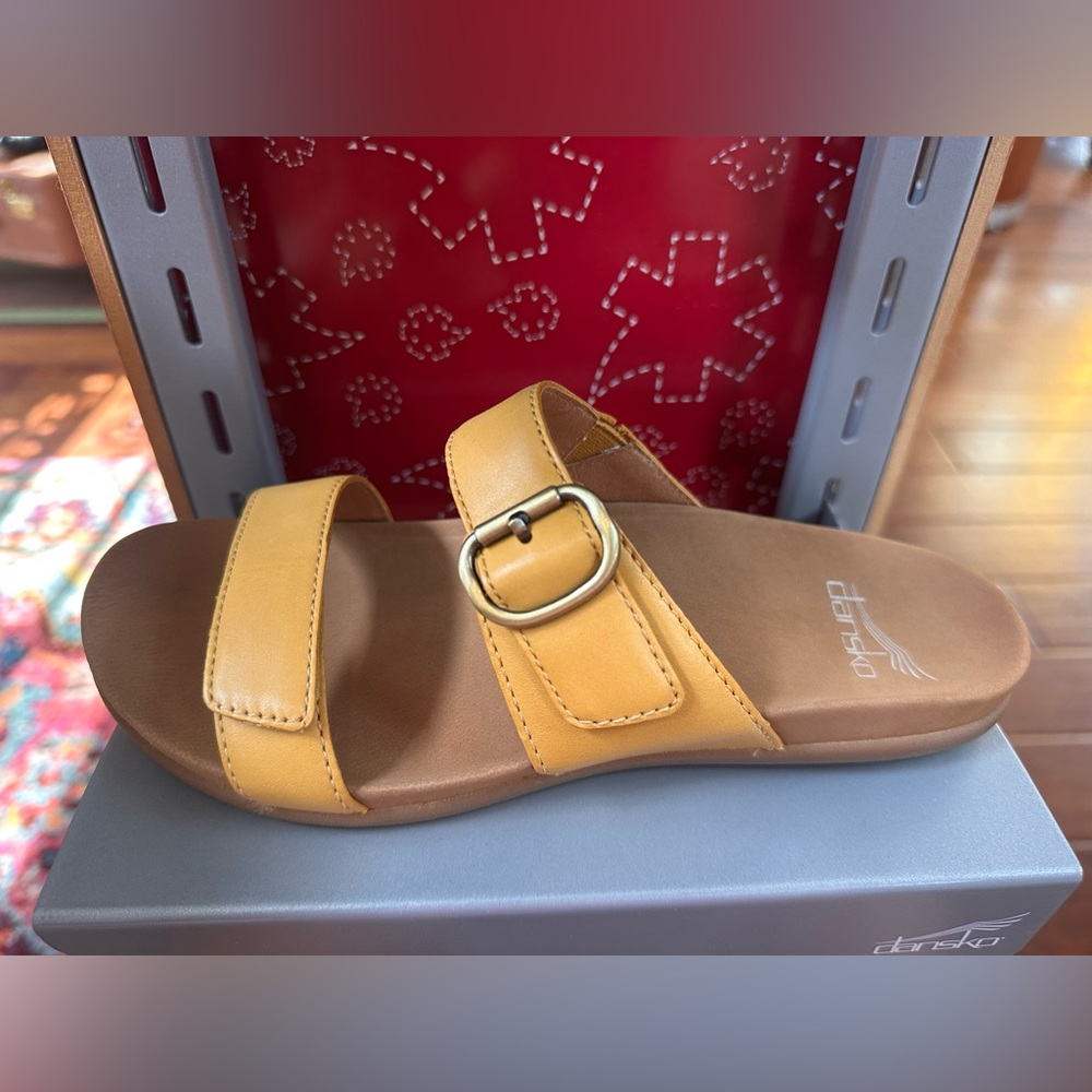 Dansko Justine Calf Yellow